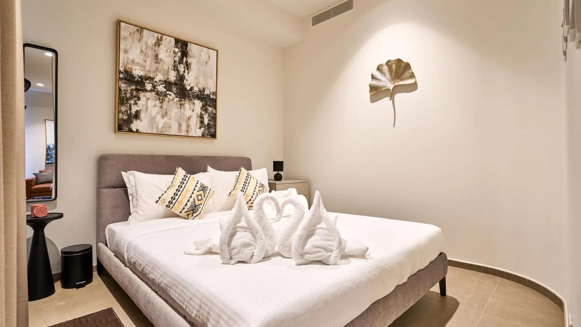 Cosy One-Bedroom Apartment In Mercury Tower By Zaha Hadid Saint Julian's 0*,  Malta